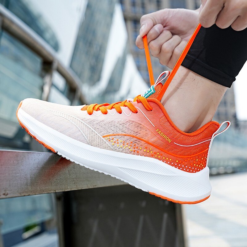 New Men's Fashion Breathable Sneakers