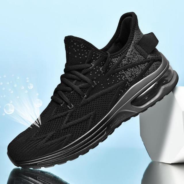 New Men Breathable Cushioning Sneakers