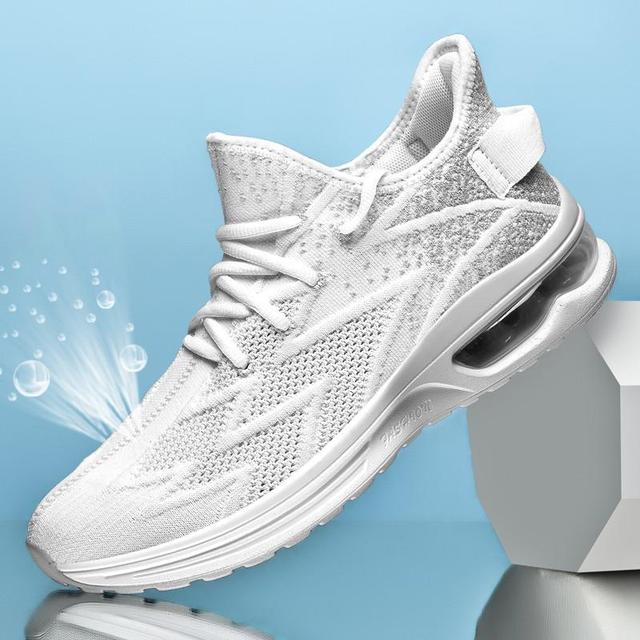 New Men Breathable Cushioning Sneakers